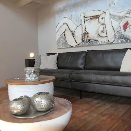 Countryside Farmhouse In Egmond-binnen With Terrace And Garden Hébergement de vacances *